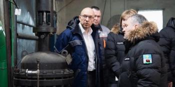 Глава городского округа Кашира, Секретарь местного отделения партии «Единая Россия» Михаил Шувалов вместе со своими заместителями и представителями депутатского корпуса побывал на предприятии бизнес-единицы «Росатома» – АО «Научно-испытательный центр оборудования атомных электростанций» с рабочим визитом.